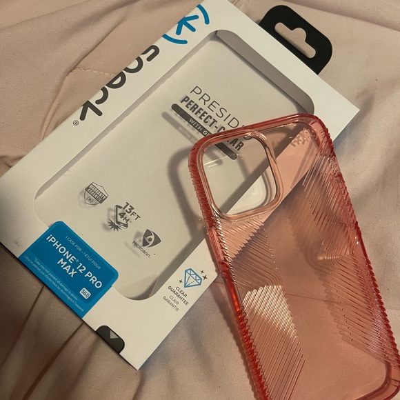 Brand new clear pink speck case - Picture 4 of 6